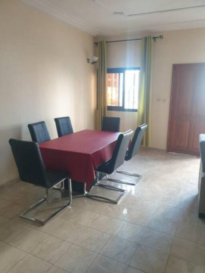 Appart. For you N° 1. Douala Logpom sur le goudron